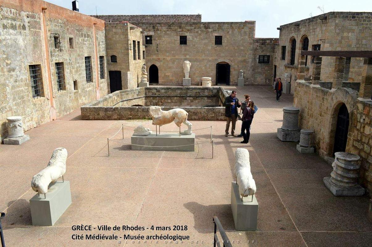 060- Musee archeologique Rhodes.JPG